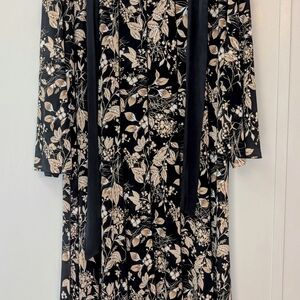 Ladies Black and Cream+ Floral Long Sleeve Dress+Sash